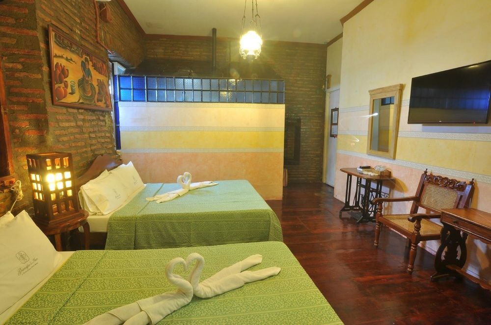 Zen Rooms Grandpa'S Inn Vigan Extérieur photo