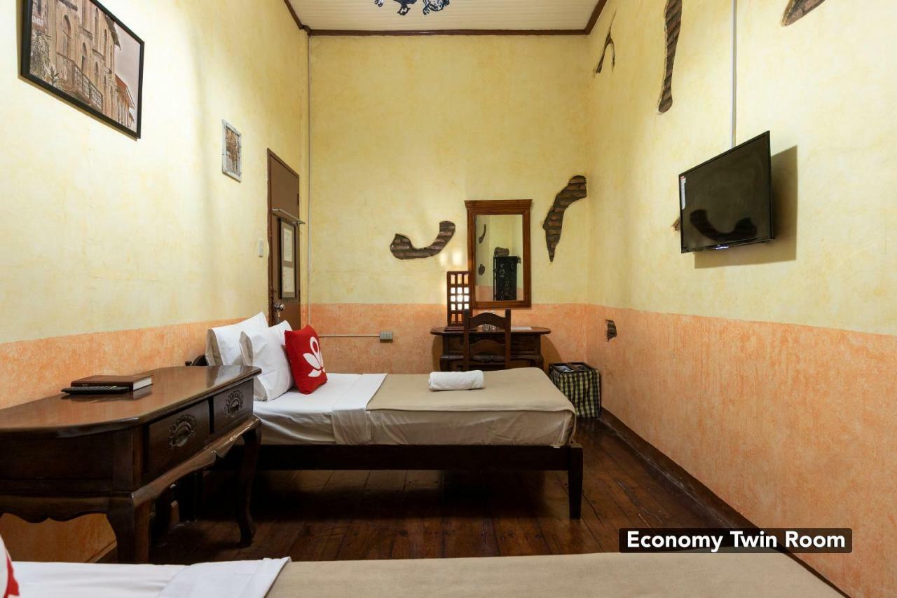Zen Rooms Grandpa'S Inn Vigan Extérieur photo
